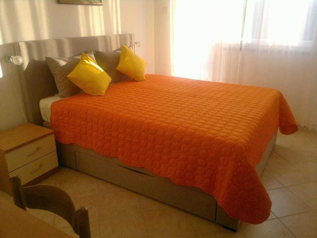 Lino Apartments โรวีน ภายนอก รูปภาพ